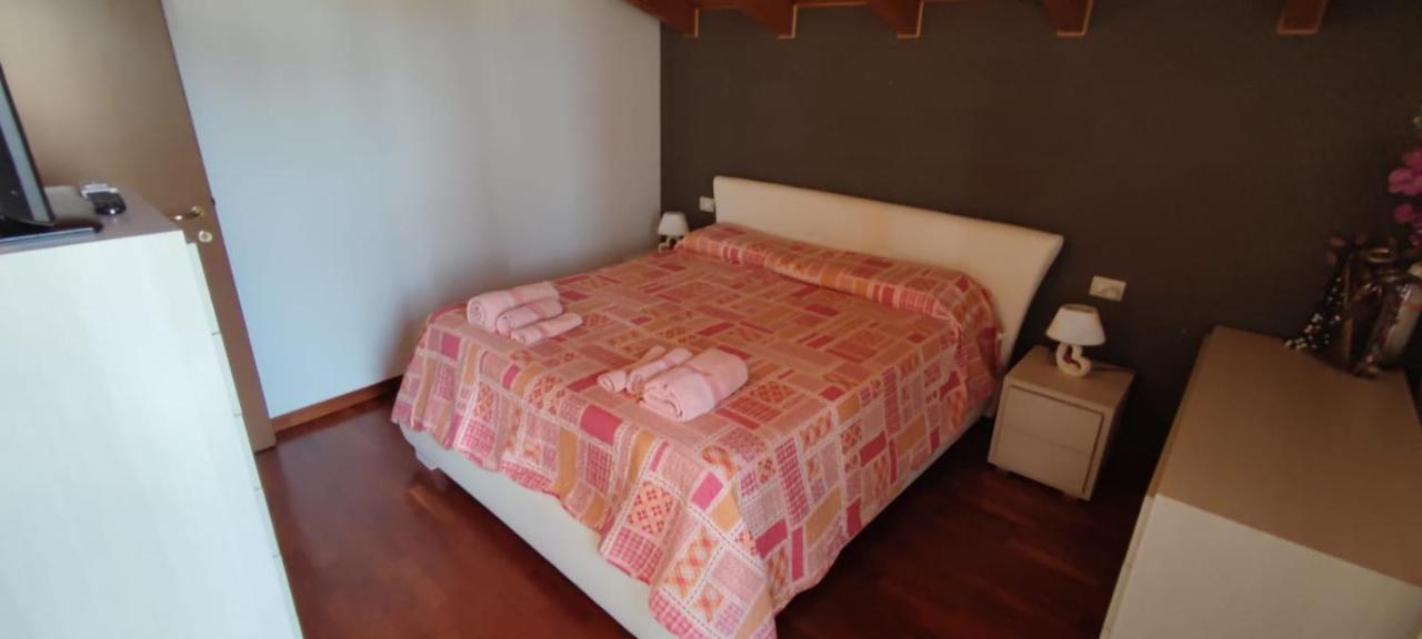 Appartamento Vicino Malpensa Vanzaghello Ngoại thất bức ảnh